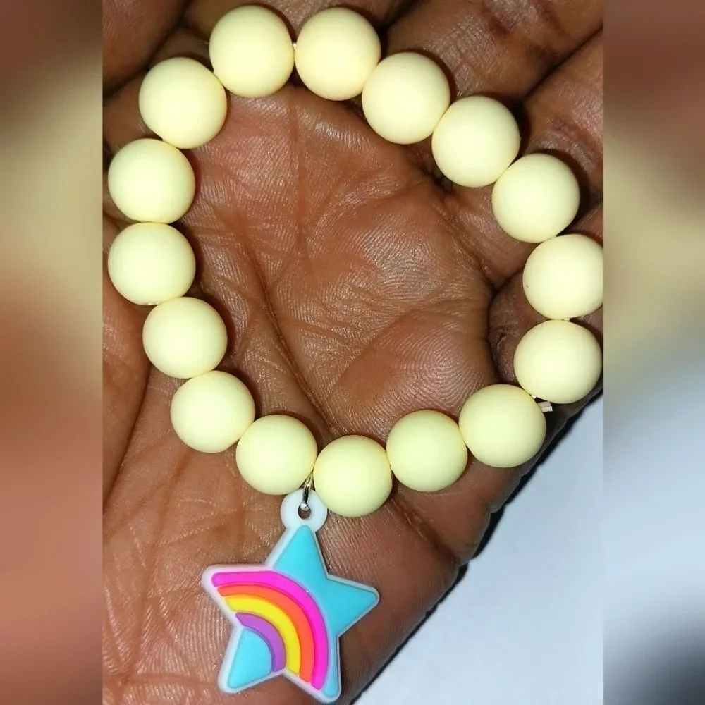 Super cute girls beaded bracelet